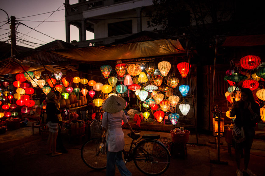 girls guide Hoi An Vietnam